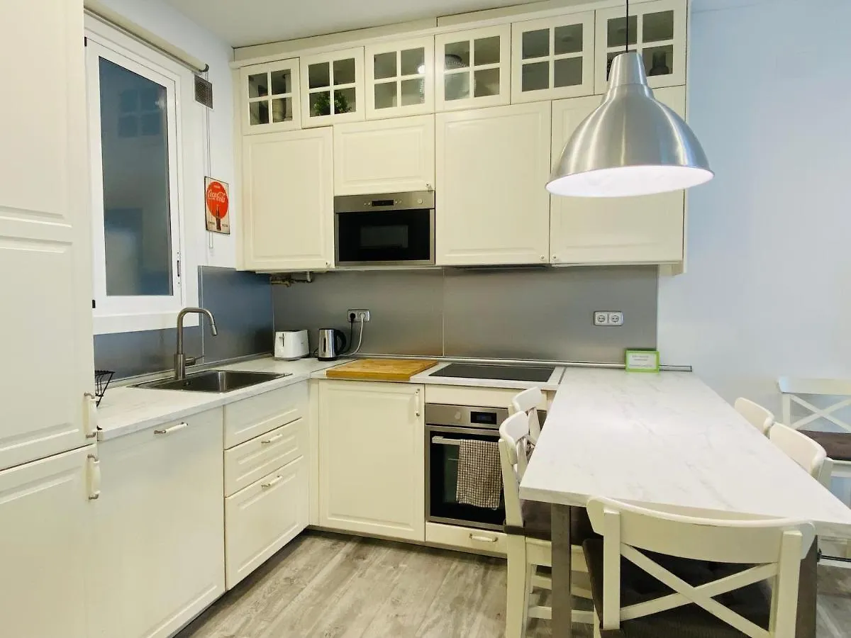 Modern Apartment In Central Romantic Quarter San Sebastián Spanien